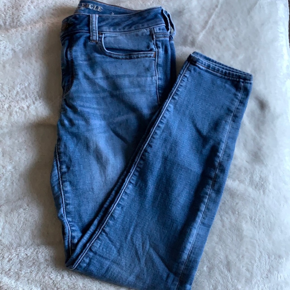 American Eagle medium wash jeggings